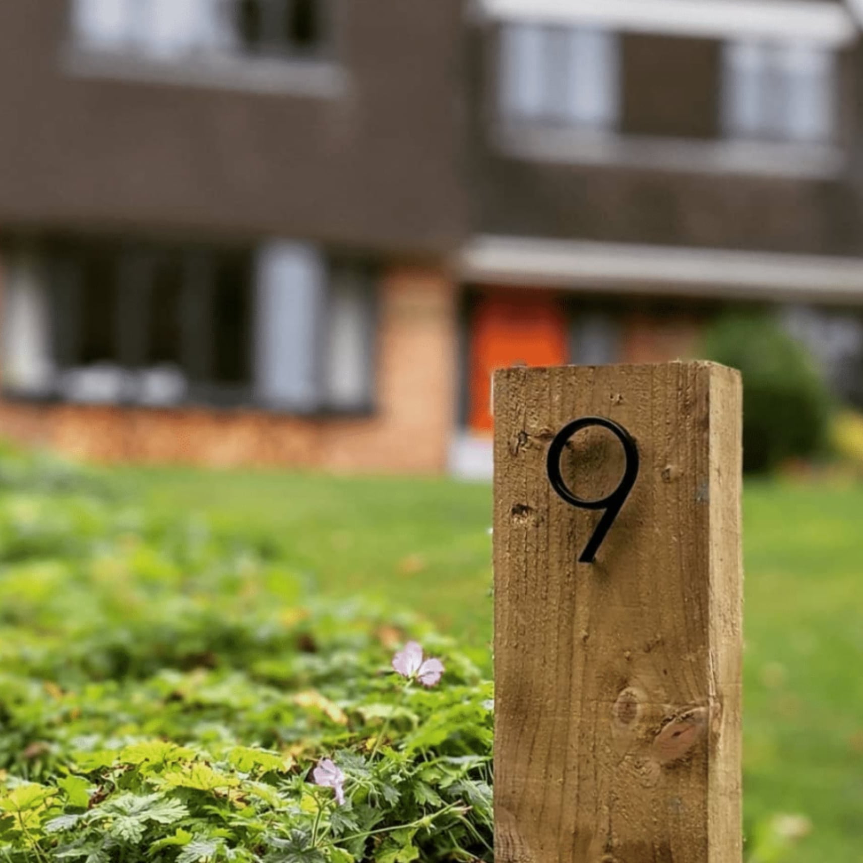 Trilo House Number Sign - Zinc Alloy, Modern Floating Design 3