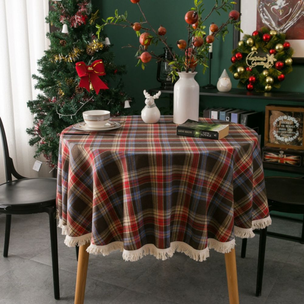 Vesper Round Tablecloth - Microfiber Blend, Holiday Plaid with Tasselled Edges 5