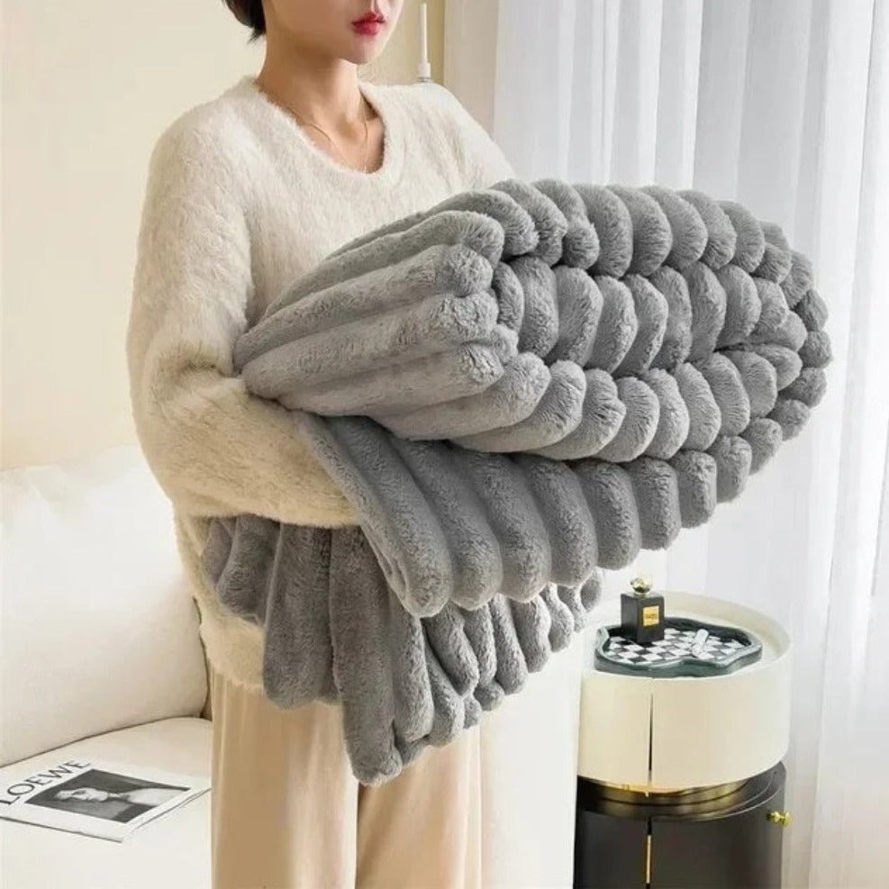 PlushRidge – Ribbed Faux Fur Throw Blanket