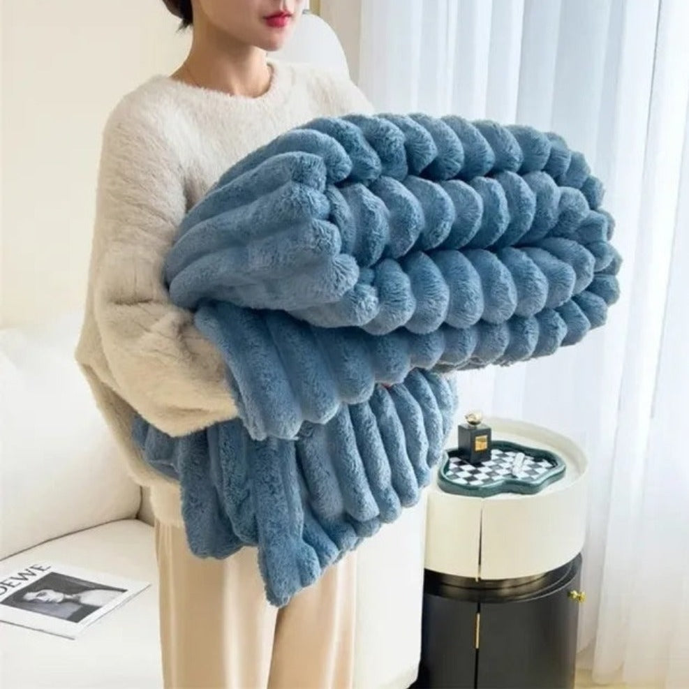PlushRidge – Ribbed Faux Fur Throw Blanket